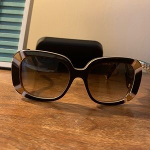 Women’s Louis Vuitton sunglasses